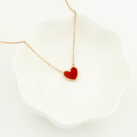 Small Red Heart Clavicle Necklace – Rose Gold Titanium Steel