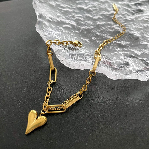 Velqar Peach Heart Necklace – Titanium Steel, Water Wave Chain, Light Luxury